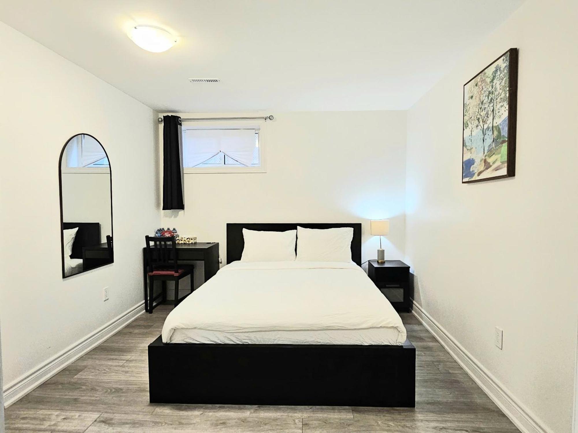 A Home Away Toronto Exterior photo