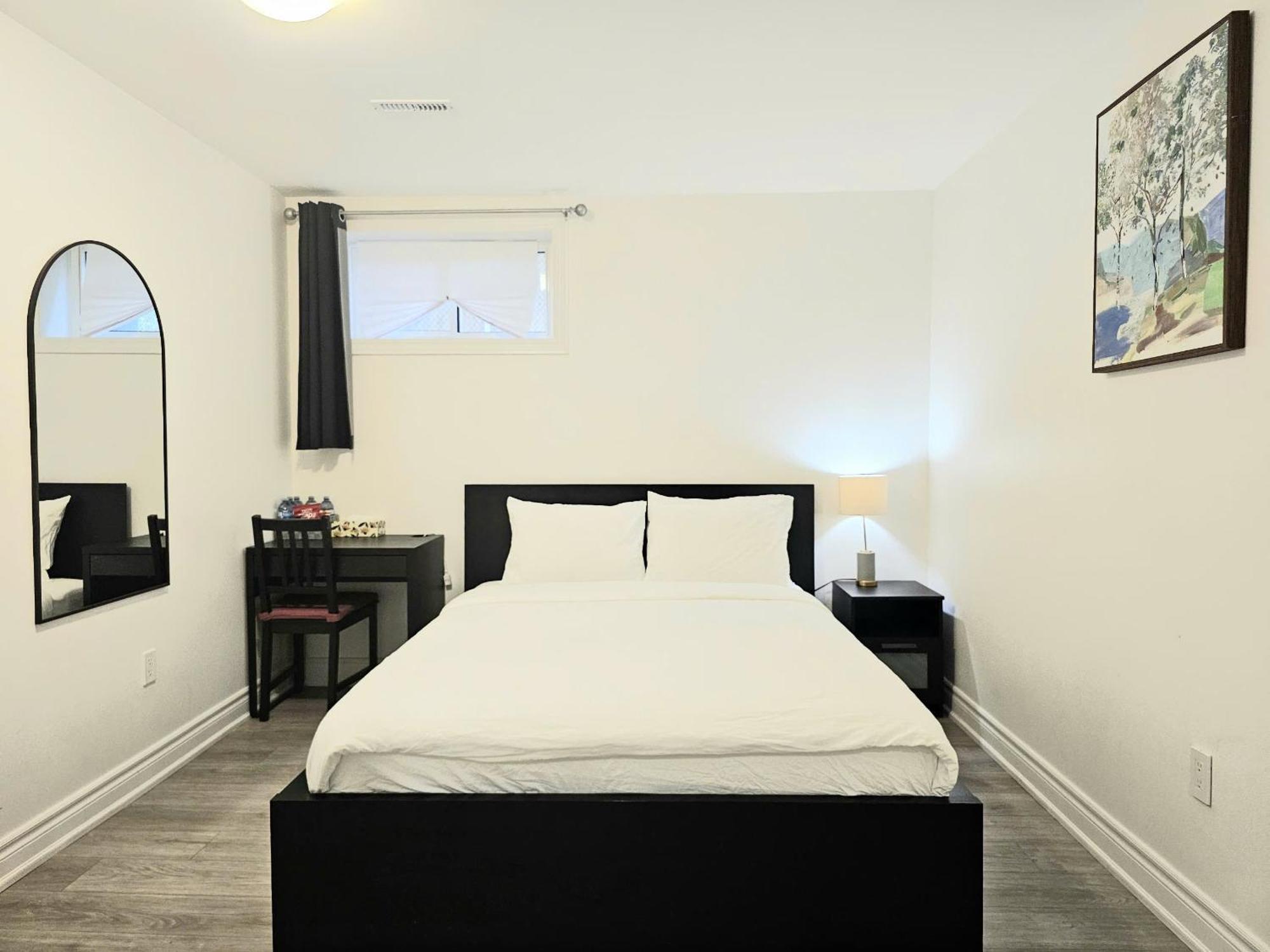 A Home Away Toronto Exterior photo